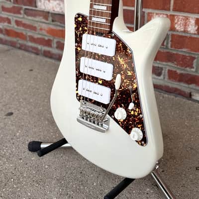 Ernie Ball Music Man Ball Family Reserve Albert Lee Signature MM90 Tremolo - Ghost In The Shell - 1 of 80 image 2