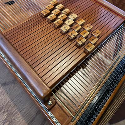 Orthey Custom 21-Key Autoharp Cherry Finish w/ Pickup and Gig Bag image 4