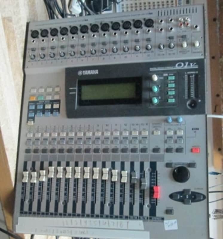 Yamaha 01V image 1