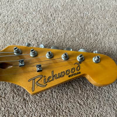 Richwood Stratocaster Unknown - Sunburst electric guitar image 6