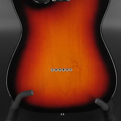 Fender American Professional II Telecaster 2021 3-Tone Sunburst image 5
