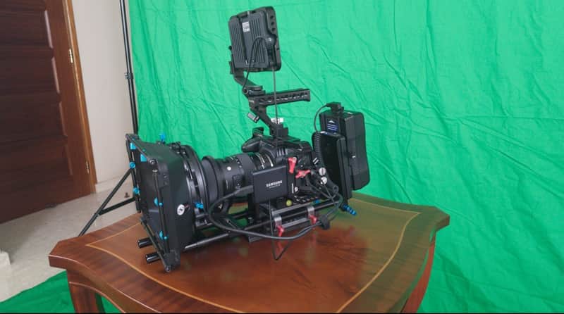 Blackmagic Design Bmpcc 4k Combo & Green Screen & Lighting image 1