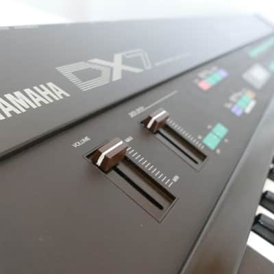 Yamaha DX7 Digital FM Synthesizer - Clean