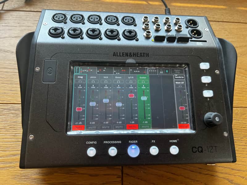 Allen & Heath CQ-12T 12-Channel Digital Mixer 2023 - Present - Black image 1