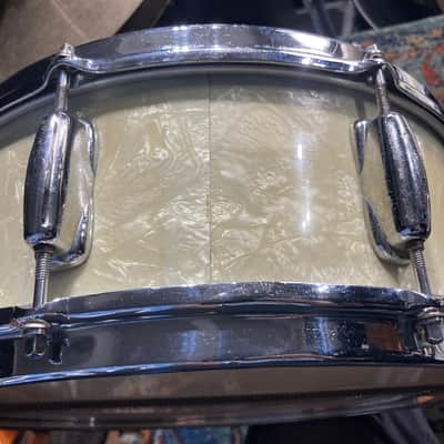 Slingerland – 1960s Vintage Radio King 4-Piece Set 22", 16", 13", with Matching 5x14" Artist Model Snare Drum  – White Marine Pearl image 23