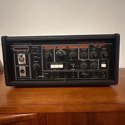 Roland Chorus Echo RE-501 1980s classic delay, reverb and chorus