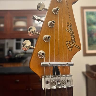 Fender Dave Murray Artist Series Signature Stratocaster 2015 - Present - 2-Color Sunburst image 4