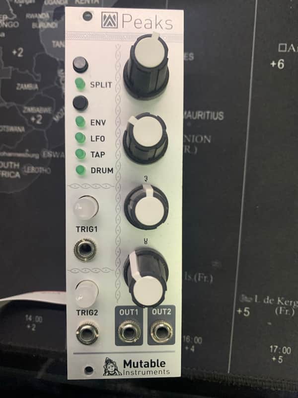 Mutable Instruments Peaks
