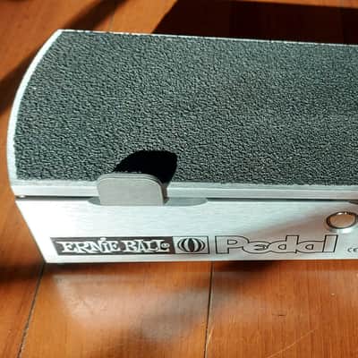 Ernie Ball P0-6168 250K Mono Passive Volume Pedal with Switch 2010s - Silver image 4
