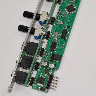 Ladik C-411 Clock Source & Divider Eurorack image 4