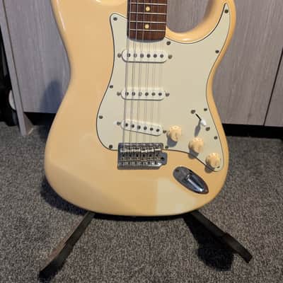 Fenix by Young Chang Stratocaster 1980s/1990s image 2