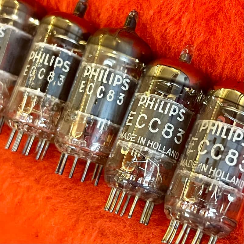 Phillips ECC-83 12ax7 preamplifier tube c 1960 - 7025 original vintage valve miniwatt image 1