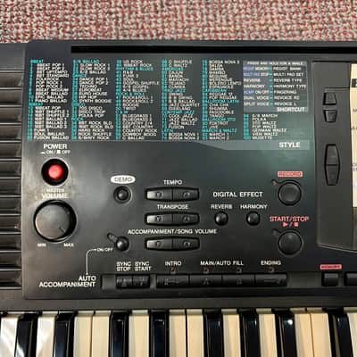Yamaha PSR-330 61-Key Music Workstation Keyboard image 2