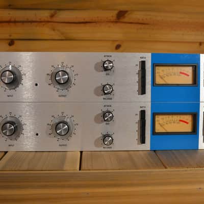 Hairball Audio The Blue Stripe Rev A – 1176 – FET compressor with Active Link image 2
