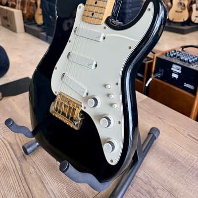 Immagine Fender STRATOCASTER ELITE SERIES BLACK 1983 + CUSTODIA - 5