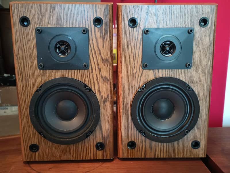 Sansui SP-X0.7U bookshelf speakers in very good condition - 1990's image 1