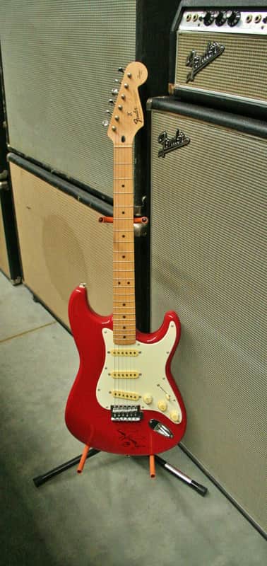 Squier Stratocaster (Gary Hoey Signature) 1995 Red image 1