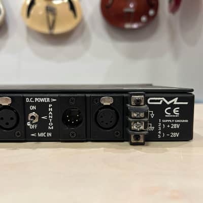GML 8304 Four Channel microphone preamplifier with PS image 4