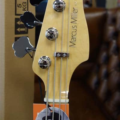 Sire Basses V7 V 2nd Gen Series Marcus Miller swamp ash 4-string White Blond image 3