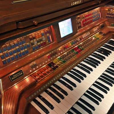 Lowrey Rhapsody SU400 Organ with Deluxe Bench image 1