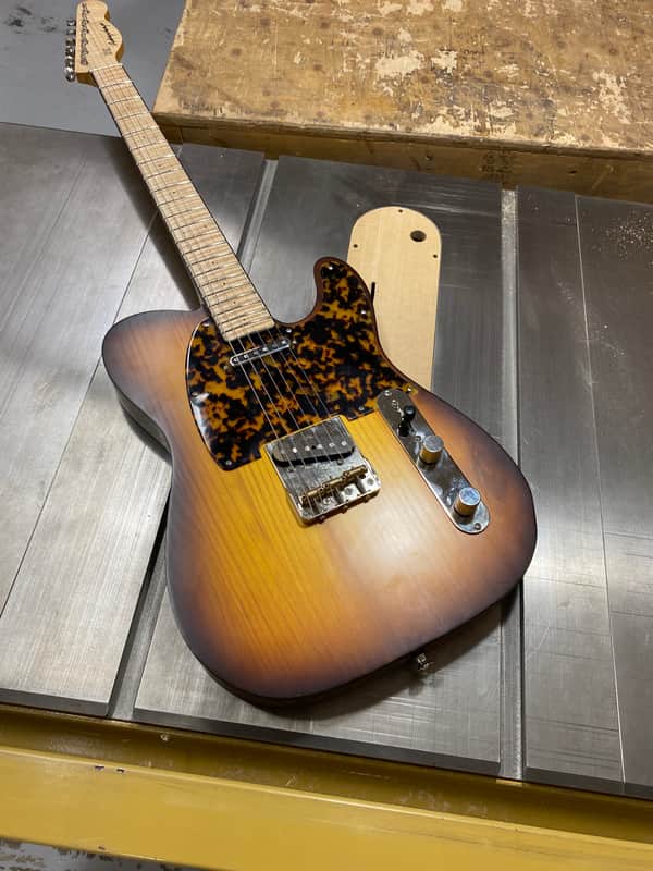 Deslongchamps Telecaster 2022 - Tobacco Burst image 1