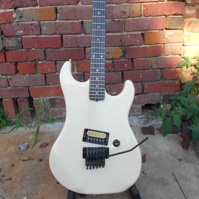 Kramer Baretta 1984 White image 1