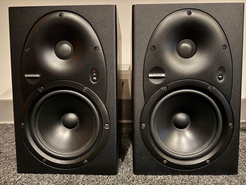 Mackie HR624 THX pm3 Active Studio Monitors - Black image 1