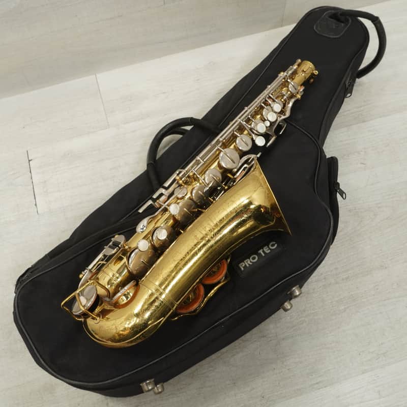 Buescher ARISTOCRAT ALTO SAXOPHONE