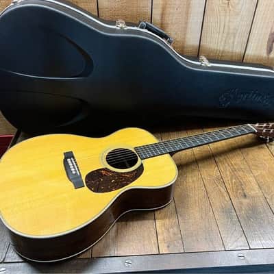 Martin Custom Shop 000-28 with Case image 6
