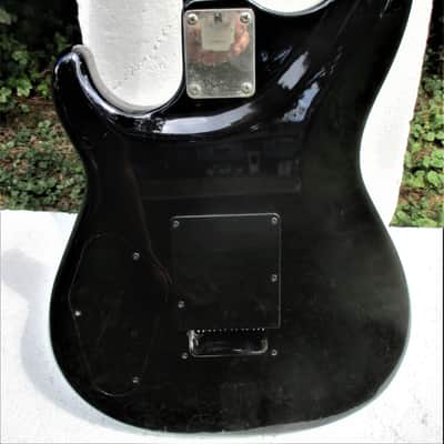 Yamaha SE 350 Guitar, 1990's, Strat Style, 3 PU's, Black Finish, Fresh Setup & Strings, Gig Bag image 8