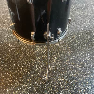 Ludwig USA Black/White Badge Classic Maple 18"x16"!Tom Drum image 5