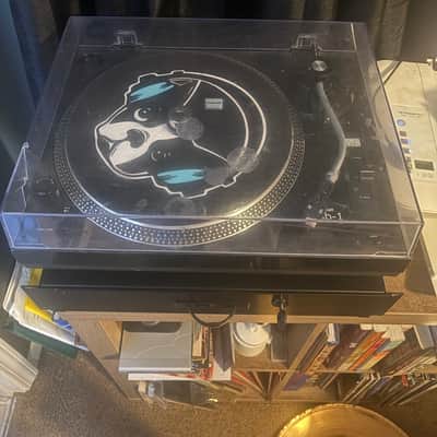 Music Hall USB-1 Belt-Drive Turntable 2010s - Black image 1