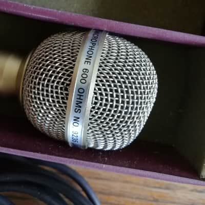 Nanyo Model 9235 Dynamic Cardiod Michophone image 3