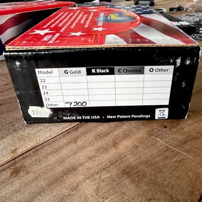 N.O.S Original 80’s Kahler 7200 Tremolo Bridge System + String Lock image 7