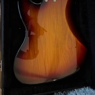 G&L JB 2021 - 3 tone Sunburst image 7