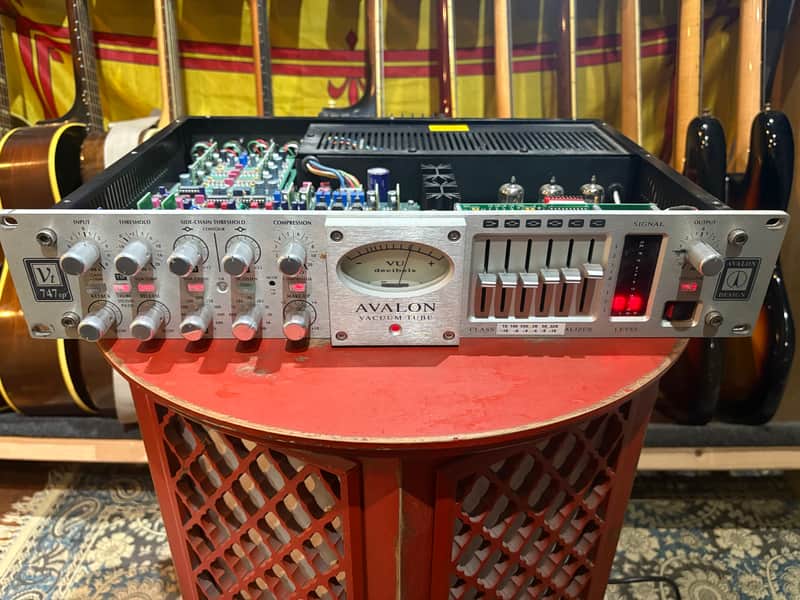 Modded Avalon VT-747SP Stereo Compressor & EQ image 1