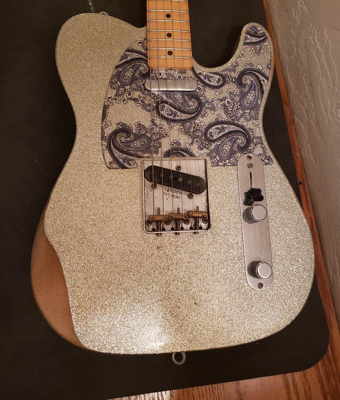 Fender Brad Paisley Road Worn Telecaster 2017 - 2019 - Silver Sparkle