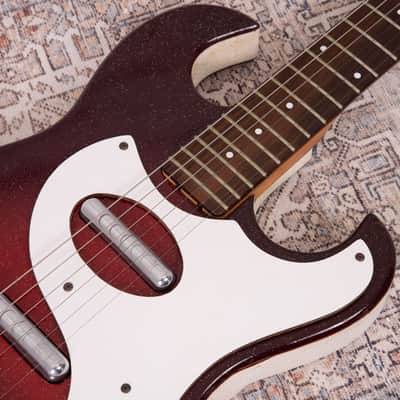 Immagine Silvertone 1457 with Amp/Case 1965 - 21
