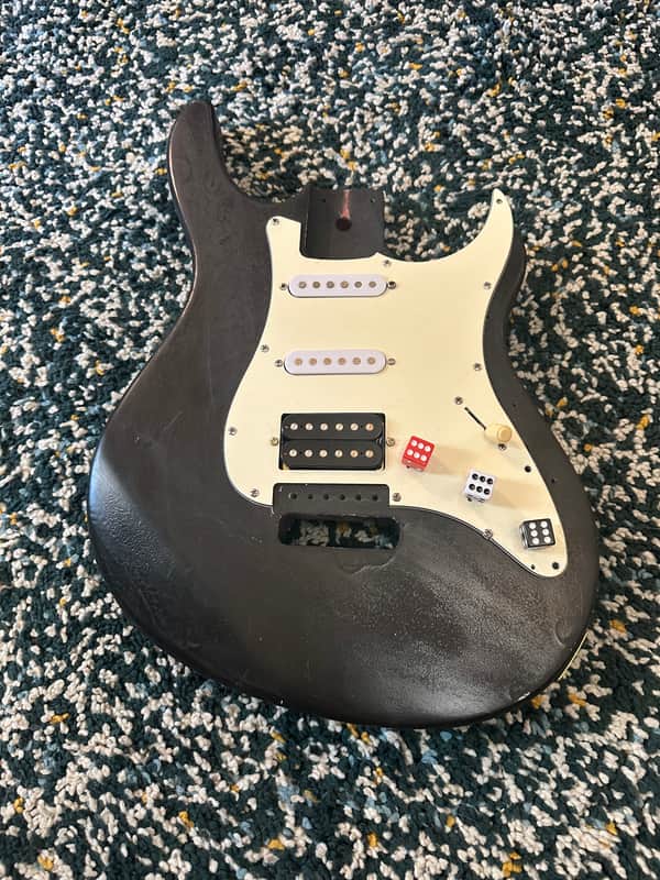 Peavey Raptor (mostly) loaded body image 1