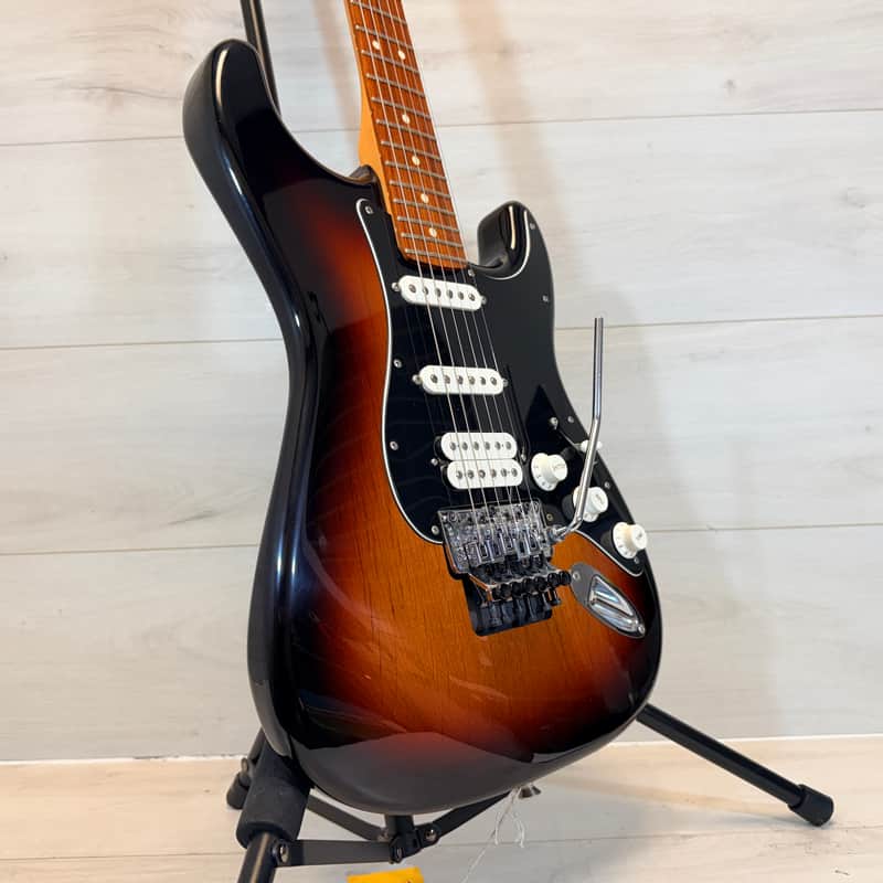 Fender Fender Player Stratocaster HSS Floyd Rose Special 3-Color Sunburst Electric Guitar w/ Gig Bag 2018 - 3 Color Sunburst