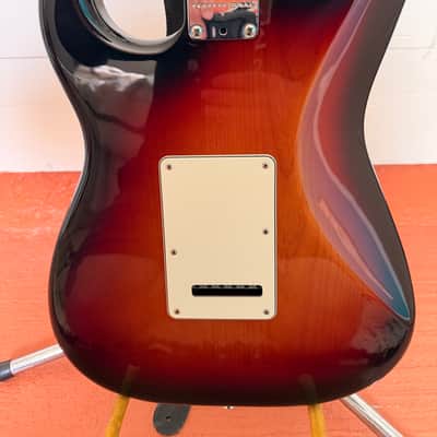 Fender American Professional II Stratocaster with Rosewood Fretboard 2020 - Present - 3-Color Sunburst image 6