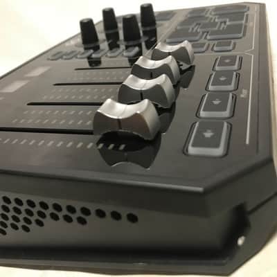 TC Helicon GO XLR 4-channel USB Streaming Mixer with Voice FX and Sampler - DEMO image 8