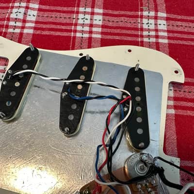 Fender Pre-wired Pickguard - Fender V-Mod pickup set image 2