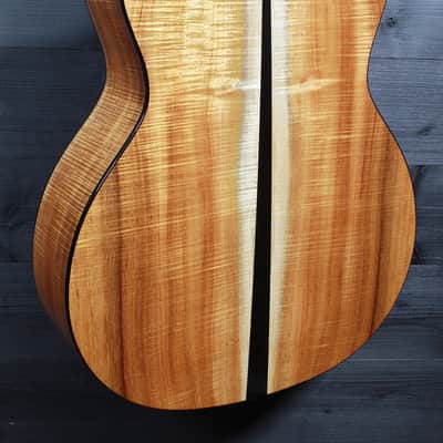 Taylor Custom Grand Auditorium – Premium Hawaiian Koa / Performance Adi X-Bracing / Tobias Music Exclusive image 14