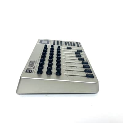 Evolution  UC-33 Hardware MIDI Controller UC33 image 9