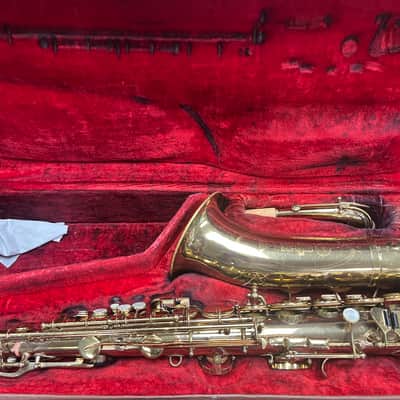 Vito Alto Sax (model 35) - Brass Lacquer image 1