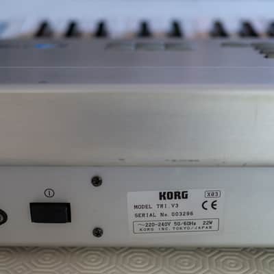Korg Trinity V3 61-Key 32-Voice Polyphonic Workstation 1998 - Silver image 12