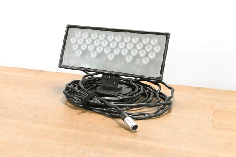 Philips Color Kinetics ColorBlast 12 Wash Light Fixture CG011PX image 1