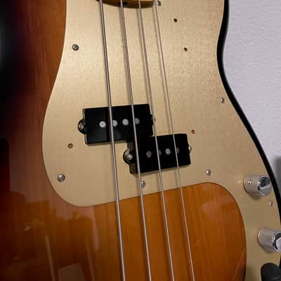 Fender Classic Series '50s Precision Bass 2-Color Sunburst image 11
