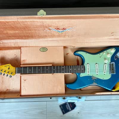Fender Custom Shop 1961 Stratocaster Heavy Relic Aged Ocean Turquoise over 3-Color Sunburst image 24